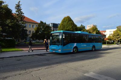 Vége a téli szünidőnek: diákjáratokat indít és chipkártyákat kínál az Arriva közlekedési társaság