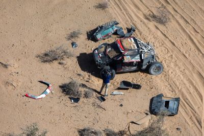 Videón Loeb balesete a 2025-ös Dakar Ralin