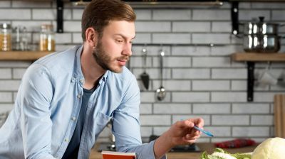 Így regenerálhatja a testét az ünnepi habzsolások után