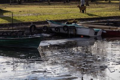 A tavaszias idő miatt nehéz döntést hoztak a Balatonnál