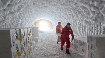 Egy 2,8 kilométer hosszú jégmintának köszönhetően 400 ezer évvel messzebbre láthatunk a Föld múltjába