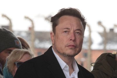 Hiába volt Romániában a főpróba, Musk széttrollkodta a hatalommegtartás baloldali mestertervét Európában