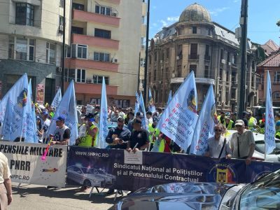 Közösen tüntetnek az erőszakszervezetek alkalmazottai