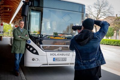 Lázár János: ezer új busz áll az utasok szolgálatába