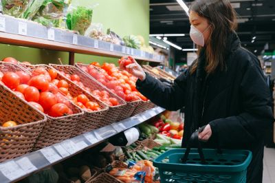 Öt éve jelentették be a koronavírushoz köthető első halálesetet