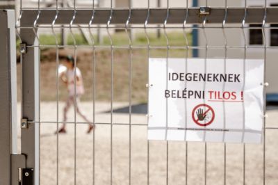 Több mint tíz százalékkal csökkent a menedékkérelmek száma az EU-ban tavaly