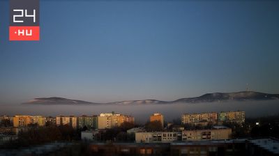 Videón a Pécset borító látványos ködpaplan