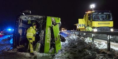 Buszbaleset történt Németországban, ketten meghaltak és többen megsérültek 