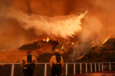 Los Angeles-i tűzvész: szerdáig vörös riasztás van érvényben Dél-Kaliforniában