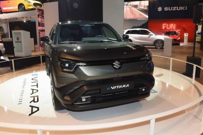 Elektromos Vitara, új Lancia raliautó és a kínaiak friss reménysége a 2024-es Brüsszeli Autószalonon!