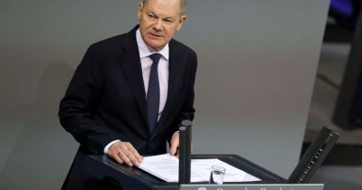 Olaf Scholz: Nem lehet öt százalékra növelni a védelmi kiadásokat