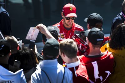 Volt F1-es pilótaként ötször nyert Le Mans-t, mégis Vettel felbőszítése miatt emlékeznek rá sokan