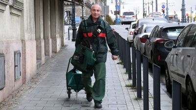 Mint a talajvíz, jön fel a postások fizetése: 4 százalékos “emelés”