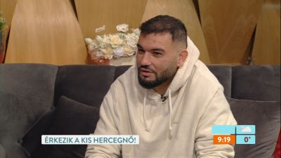 Hercegéknél bővül a család – Februárra várják a kis hercegnőt!