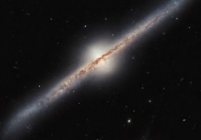 A Hubble 23 év alatt készítette el ezt a képet egy 150 millió fényévre lévő galaxisról