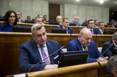 Danko felajánlotta Huliaknak a parlament alelnöki posztját