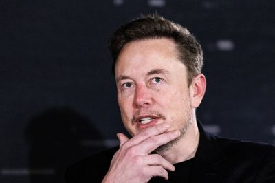 Elon Musk a magyar vonatkozású chipgyártót is megveheti – Kilábalhat a pénzügyi válságból a cég?