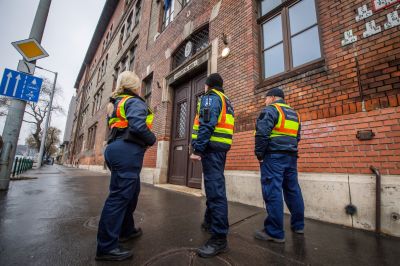 Eddig 268 iskola kapott emailt bombafenyegetésről