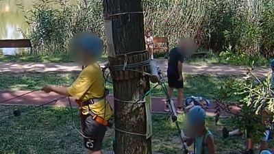 Remélem, a végén nem nekünk kell megfizetni az ő tettéért! – megszólalt a szolnoki kalandparkban felrúgott kisfiú édesanyja