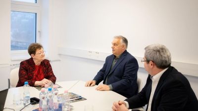 Orbán Viktor Müller Cecíliával találkozott a Covid elleni küzdelem ikonikus helyszínén