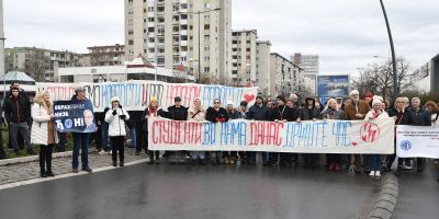 Tömeges tiltakozások Újvidék-szerte – VIDEÓ