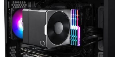 Minimalista külsejű, combosnak tűnő léghűtést tol ki a gyárkapun a Cooler Master