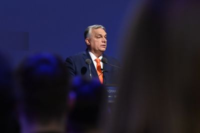 Orbán Viktor hivatalos látogatást tesz az Egyesült Arab Emírségekben