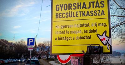 Böcsületes önbüntetésre biztatja az autósokat a Kutyapárt